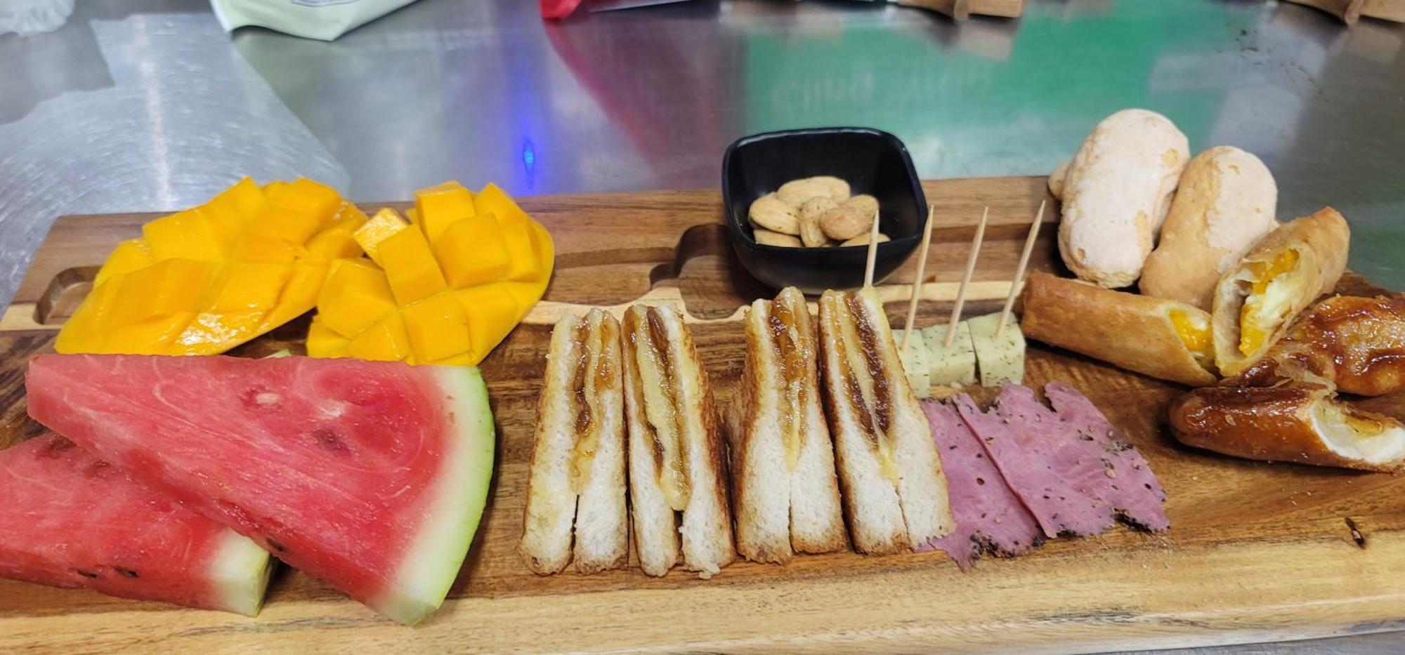 Cebu Dulcinea Hotel And Suites-Mactan Airport Hotel มักตัน ภายนอก รูปภาพ