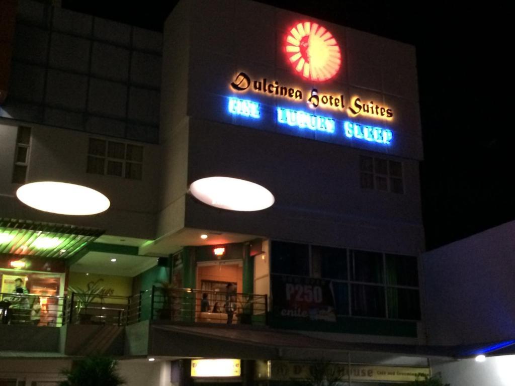 Cebu Dulcinea Hotel And Suites-Mactan Airport Hotel มักตัน ภายนอก รูปภาพ